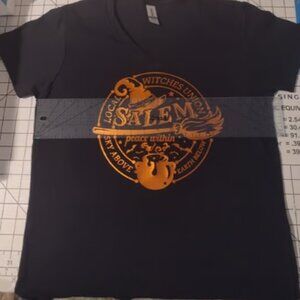 Women's medium Goth, witch, Halloween themed V-neck New